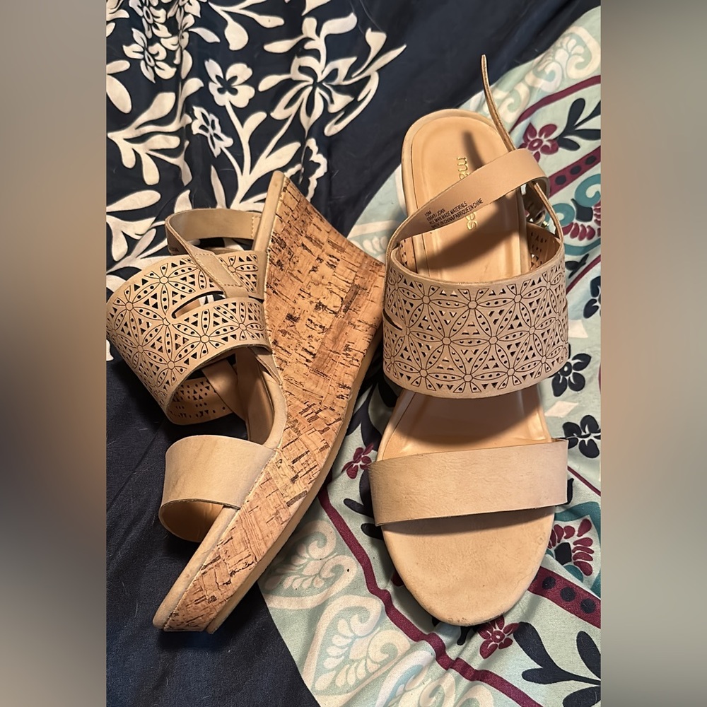 Maurice’s size 10 woman’s wedges